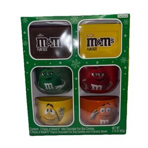 M&M's Holiday Ice Cream‎ Bowl Christmas Gift Set 4 Pack 2.15oz (NEW IN BOX)